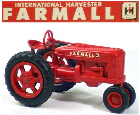 1-16 scale vintage farmall toy tractor (3up) | Tractor toy, Farm toys, Old farm equipment