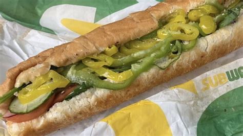 Best Vegan Options at Subway {Vegetarian & Dairy-Free}