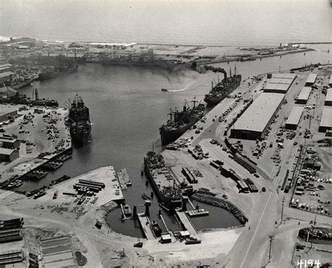 Harbor-Base-Neighbors: When the Navy Came to Port Hueneme, 1942-1945 ...