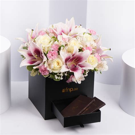 Beautiful Flowers Basket uae | Gift Beautiful Flowers Basket - Ferns N Petals