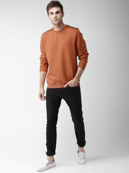 10 Best Sweatshirt Outfit Ideas For Men