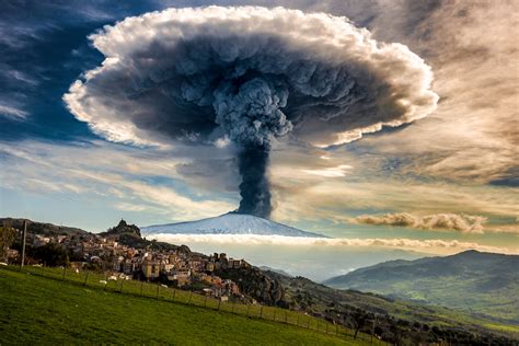 The Many Faces of Mount Etna, The Volcanic Mother of Sicily - Photographs and text by Fernando ...