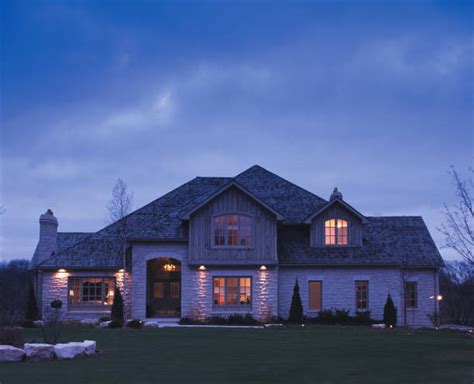 Best House Night Stock Photos, Pictures & Royalty-Free Images - iStock