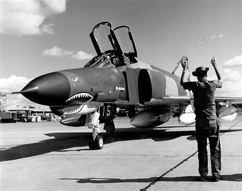 McDonnell Douglas F-4E Phantom II | Fighter planes, Fighter jets, Wwii airplane