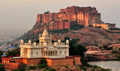 Mehrangarh Fort, Jodhpur, India photo on Sunsurfer