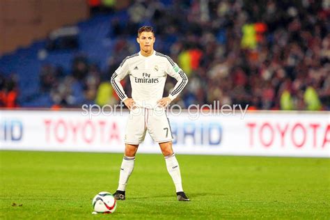 Cristiano Ronaldo Free Kick Stance Back View