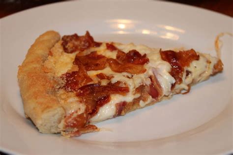 Easy Bacon Pizza - Mom With Cookies