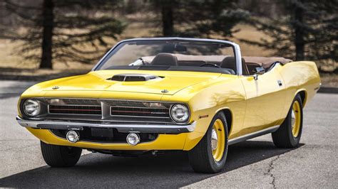 Is getting a tan in this 1970 Plymouth Hemi ‘Cuda convertible worth a 1000% premium? - Hagerty Media