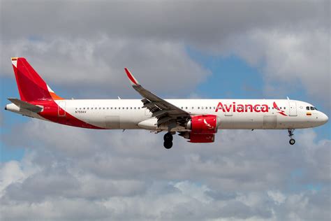 Avianca Fleet Airbus A321-200ceo/neo Details and Pictures