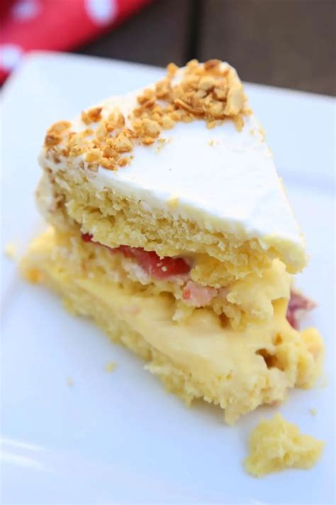 Custard-Filled Victoria Sponge Cake - Wallflour Girl