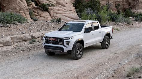 Chevy Colorado 2024 Vs Gmc Canyon 2024 - Pavla Josephine