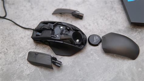 Review: ASUS ROG Chakram Core Gaming Mouse