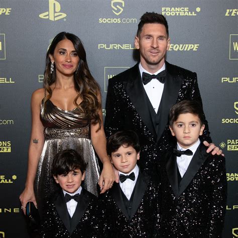 Lionel Messi Girlfriend And Son