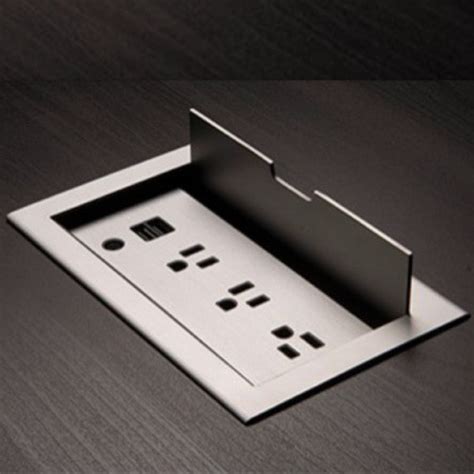 Flip Cover Flush Mount Power Strip with Outlets and USB Ports – GuestOutfitters.com