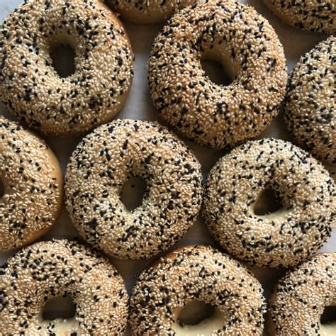 Sesame Seed Bagel (Vegan) - The Everyday Kitchen