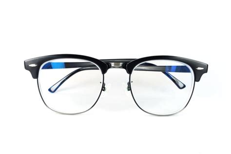 The Right Cat Eye Glasses for Your Face Shape