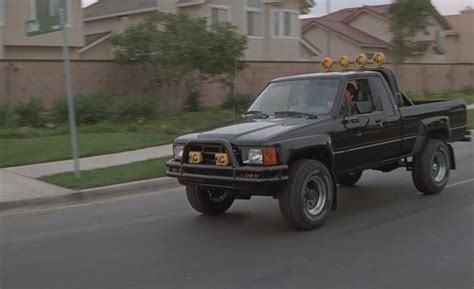 Marty McFly’s dream truck – OVERSTEER