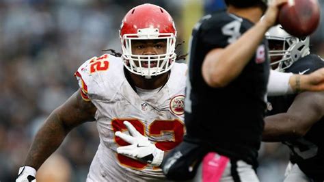 Cowboys Free Agency: DT Dontari Poe Likely to Sign Contract | Heavy.com