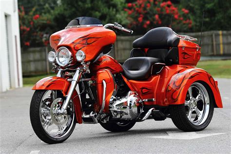 2011 Harley Davidson Costum Tri Glide Trike Fire | Harley Davidson Tri Glide | Pinterest ...