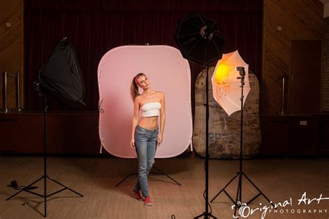 Portraits Using Flash Gels - adding colour to portrait photos