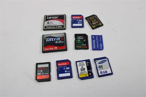 SD Memory Cards, CompactFlash Memory Cards, USB Flash Drive And More, 4GB, Lot Of 17 | Property Room