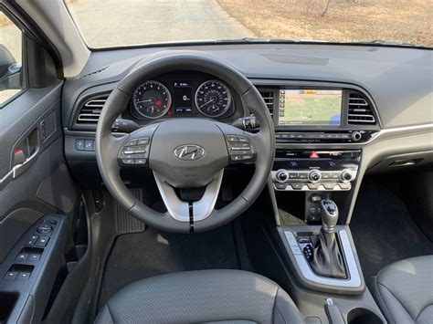 2019 Hyundai Elantra: 75 Interior Photos | U.S. News