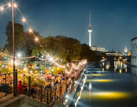 Berlin Nightlife | Things To Do in Berlin at Night | Big Bus Tours