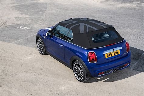 Mini Cooper S Convertible Hardtop : 2019 Mini Cooper S 3-door, 5-door Hardtop & Convertible ...