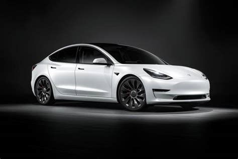 2022 Tesla Model 3 Sedan Consumer Reviews - 18 Car Reviews | Edmunds