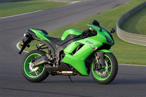 2008 Kawasaki Ninja ZX-6R Gallery 220730 | Top Speed