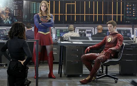 SUPERGIRL and THE FLASH Crossover Episode Promo Spot and Images