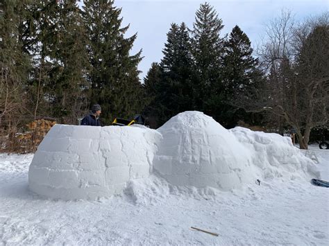 Snow fort building techniques from an expert - Cottage Life