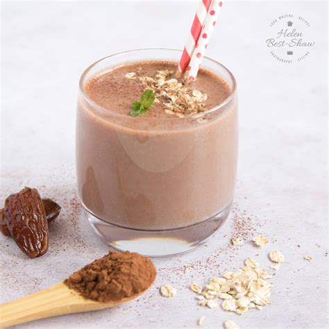 Chocolate and Date Breakfast Smoothie Recipe - Helen's Fuss Free Flavours