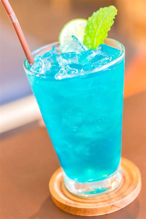 Blue Long Island Iced Tea drink recipe