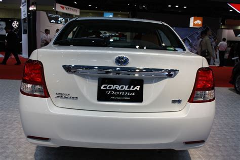 Toyota Corolla Axio Hybrid - PakWheels Blog