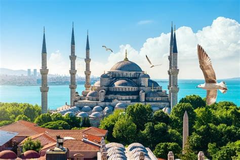 Top Attractions in Istanbul: A Must-Visit Guide for Travelers