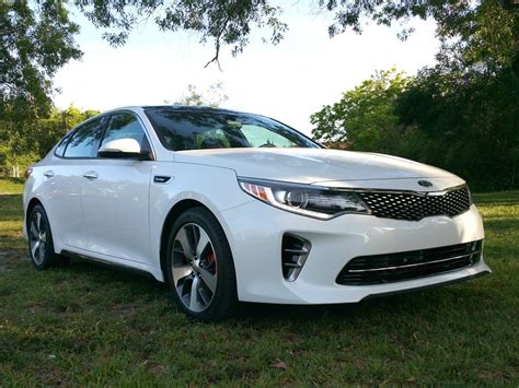 The 2016 Kia Optima SX Turbo Is Stylish - Funtastic Life