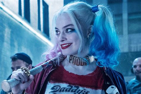 Margot Robbie Reveals First Look at the New Harley Quinn