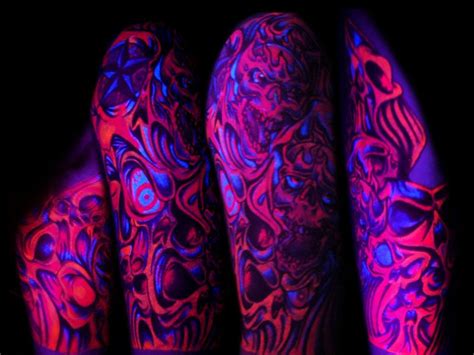 blacklight-tattoo-inksomnia - WOW! | Black light tattoo, Tattoos, Sick tattoo