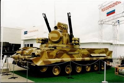 2S6 2S6M Tunguska anti-aircraft tracked armoured vehicle Russian Army Russia description pictures