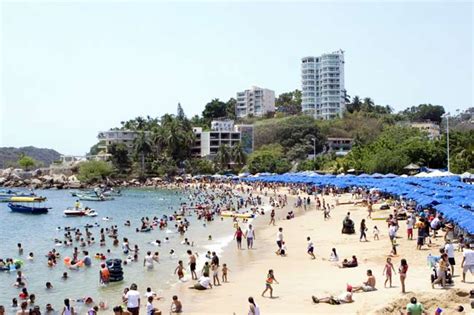 Acapulco Beaches - Complete Guide to Beaches in Acapulco