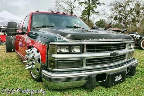 Chevy dually underconstruction.. | Chevy trucks, Custom chevy trucks, Chevy trucks accessories