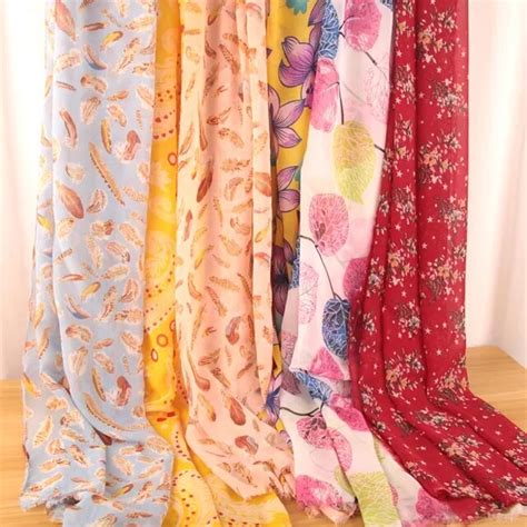 75D small floral printed chiffon fabric, spring and summer dress fabric, wide leg pants fabric ...