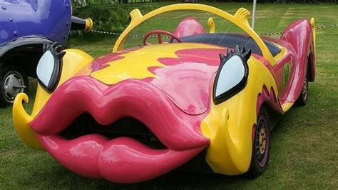 Weird car | Car humor, Weird cars, Strange cars