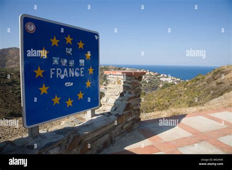 Spain france border hi-res stock photography and images - Alamy