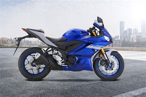 Yamaha YZF-R25 2024, Malaysia Price, Specs & January Promos