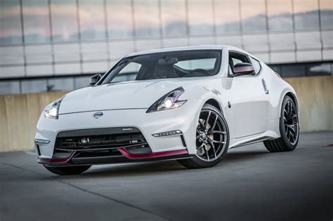 Used 2020 Nissan 370Z NISMO Review | Edmunds