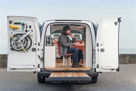 This Cool Electric Van Lets You Work and Travel Anywhere - Trdinoo