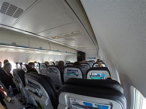 WestJet 737-700 main cabin (economy class) SAN-YYC – SANspotter