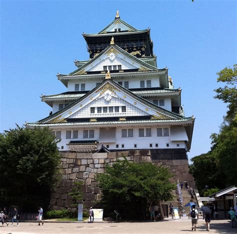 Storming Osaka Castle and its surroundings - The Occasional Traveller